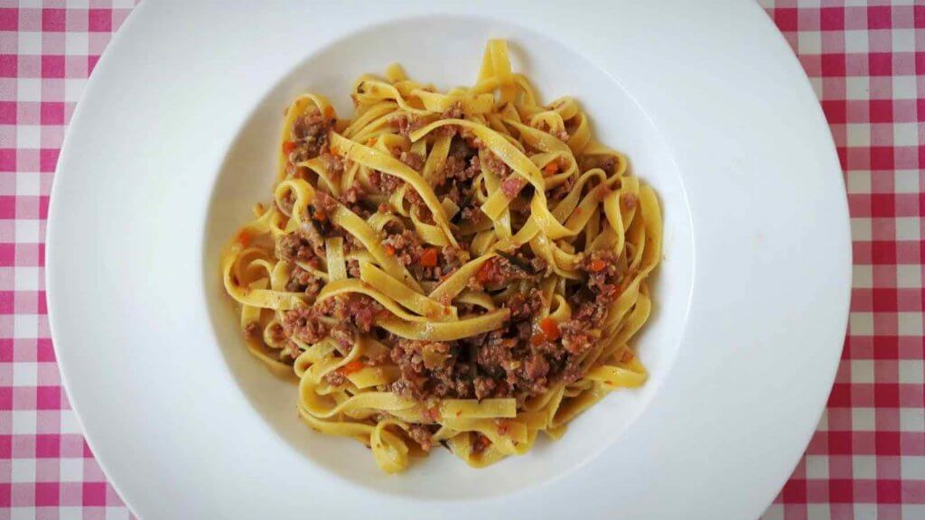 Tagliatelle al Ragu Bianco