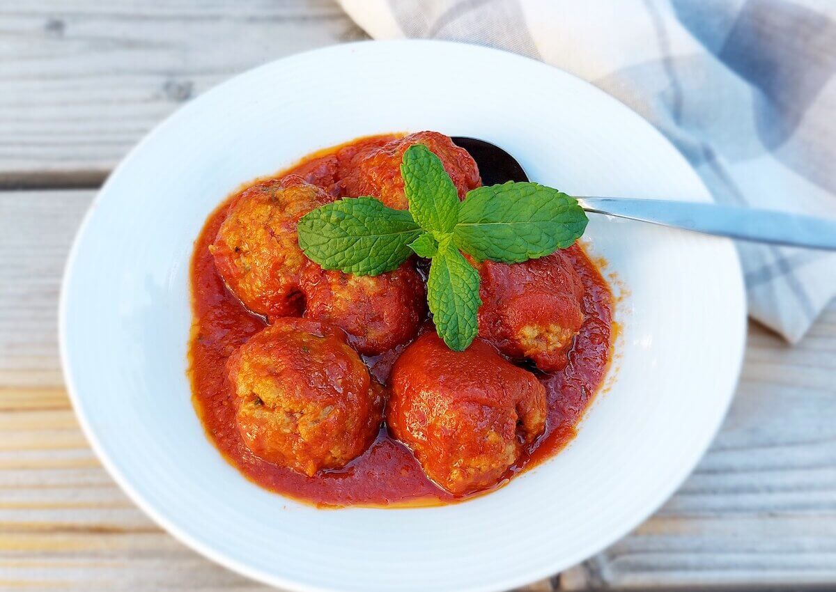 Polpette alla menta al sugo - Gehaktballetjes met munt in tomatensaus